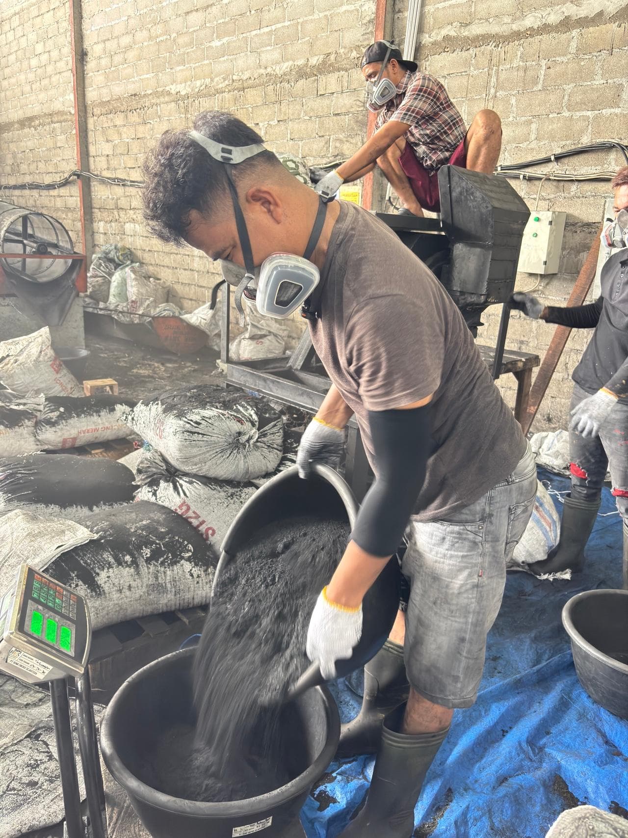 Step 3: Crushing & Mixing